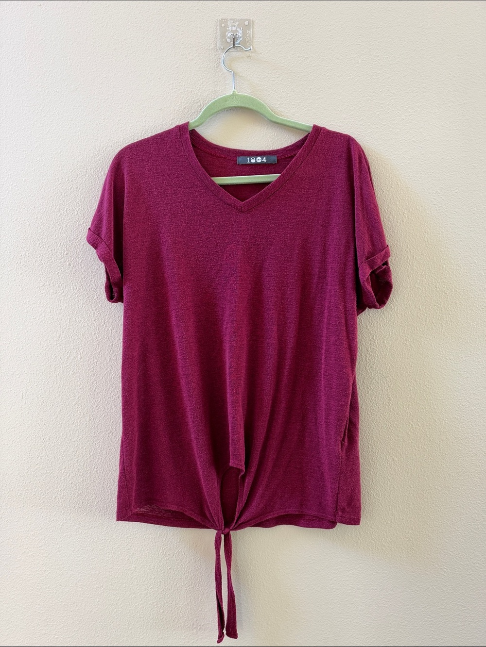 Coin 1804 V-Neck Tie-Front Short Sleeve Top in Burgundy